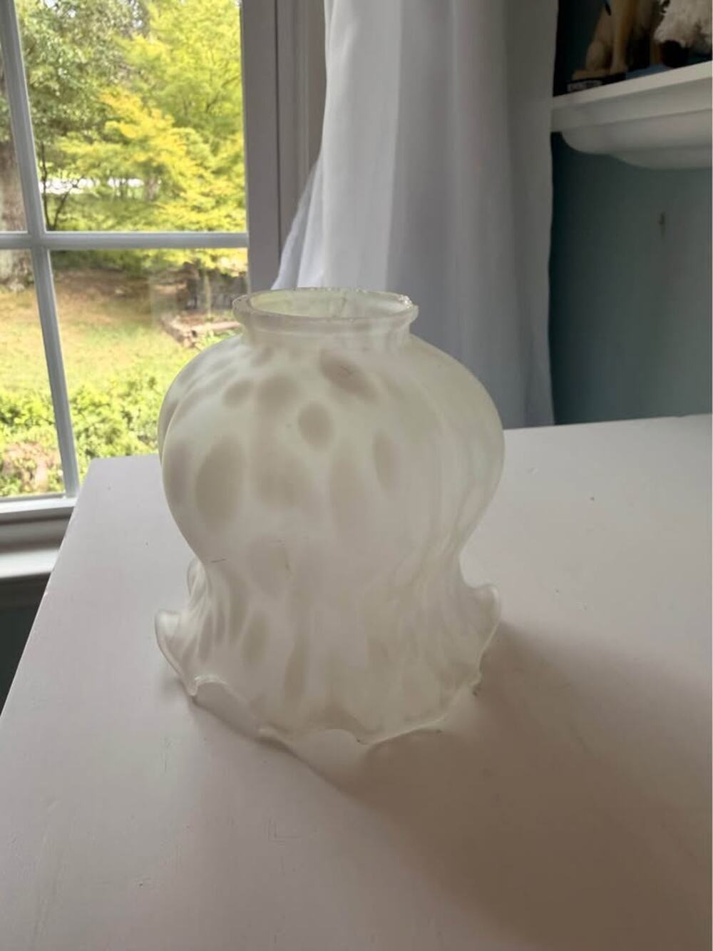 Vintage Frosted Glass Ruffled Flower Tulip Lamp Shade